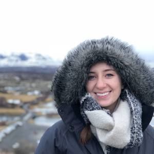 Meet your Posher, Julia